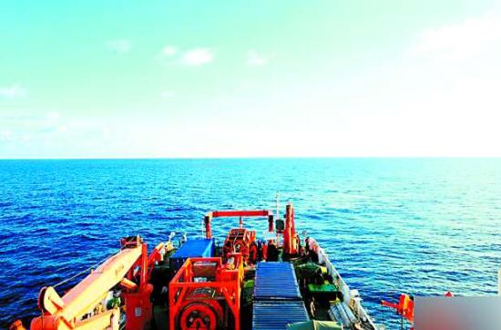 我国自主研发海底60米多用途钻机南海海试成功